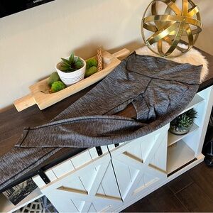 Lululemon High Waist Leggings Black & White Design Size 12 #275